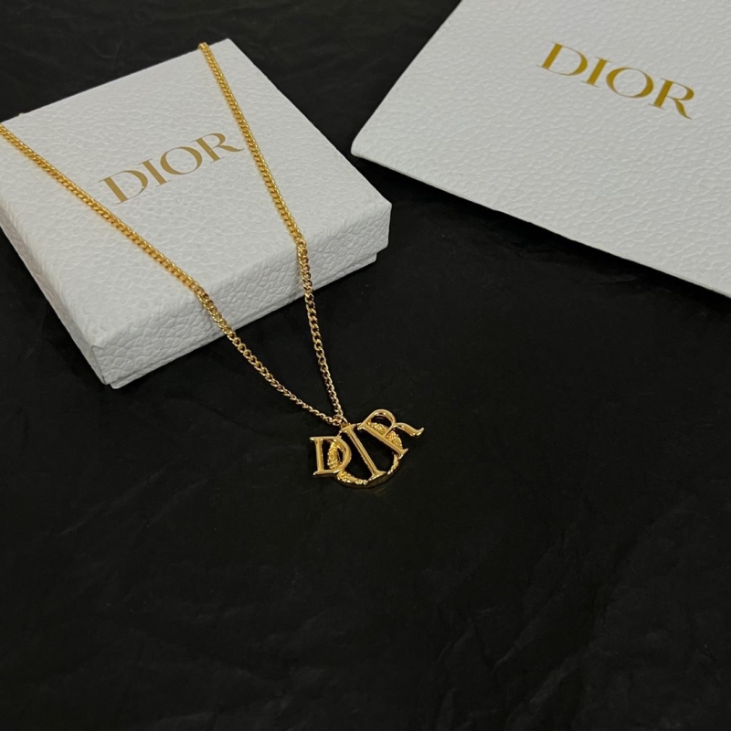 ch**an D*or necklaces
